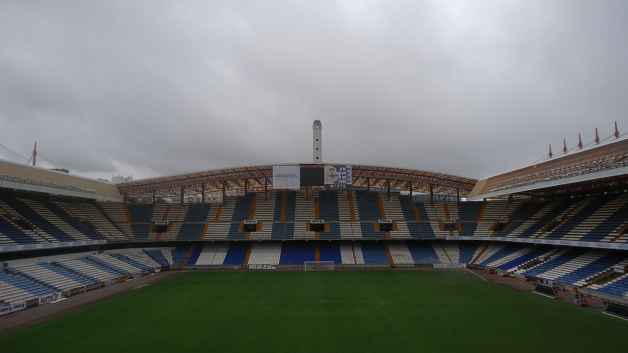 File:Estadio de Riazor - 2.jpg